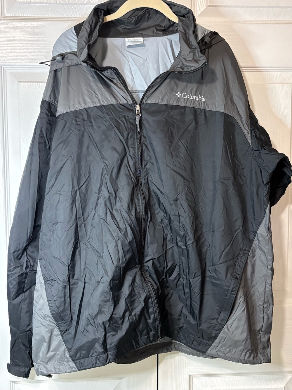 Columbia Men's Black and Gray Packable Rain Jacket Sz XXL